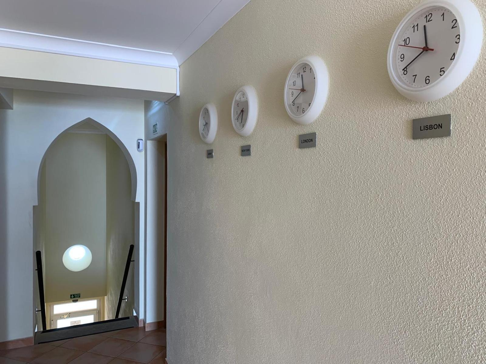 Blue Moon Guesthouse ลากอส ภายนอก รูปภาพ